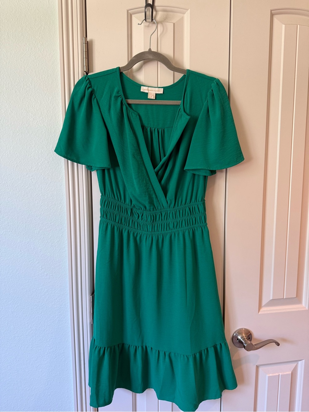 Emerald Smocked-Waist Mini Dress with Flutter Sleeves